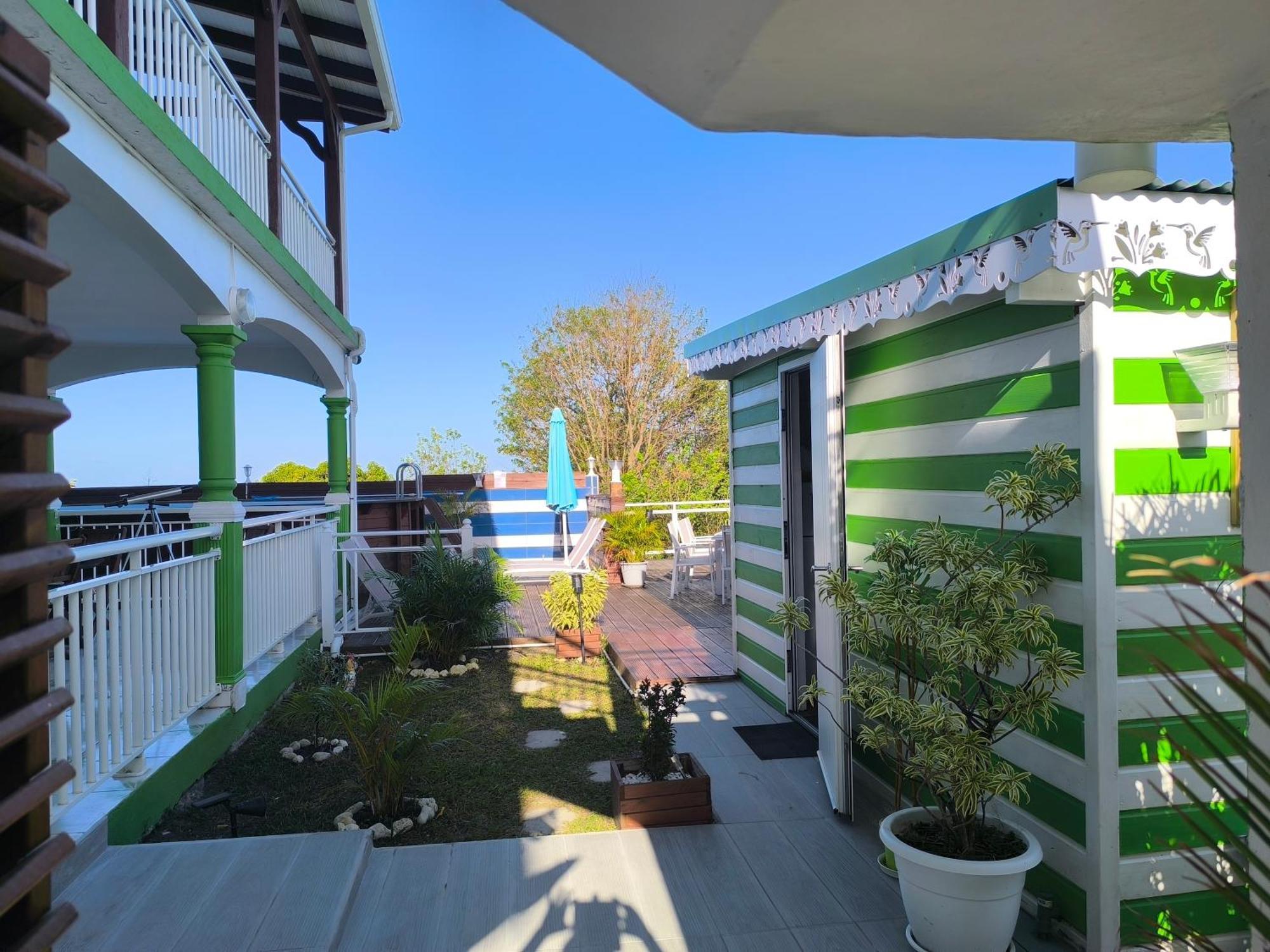 Villa Bebelos Pointe-Noire Exterior photo